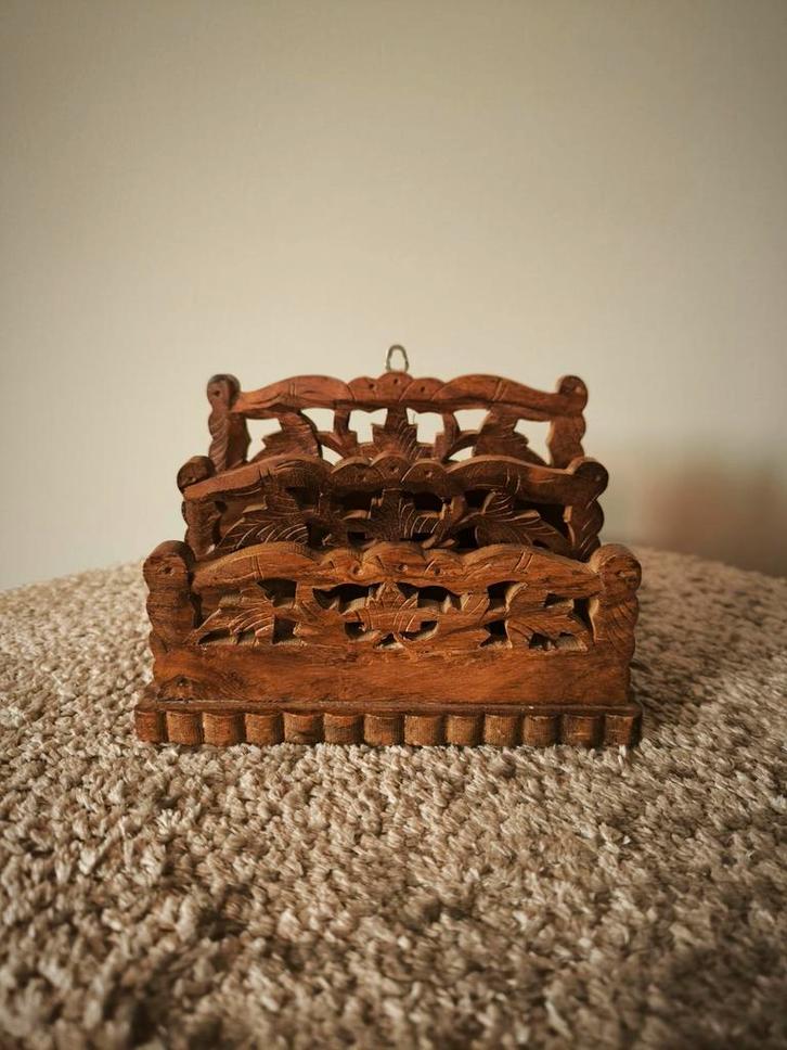 Vintage Houten Brievenhouder met Uitgesneden Details, Huis en Inrichting, Woonaccessoires | Overige, Zo goed als nieuw, Ophalen of Verzenden