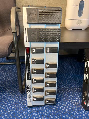 Behringer FCB1010 MIDI Voetcontroller beschikbaar voor biedingen