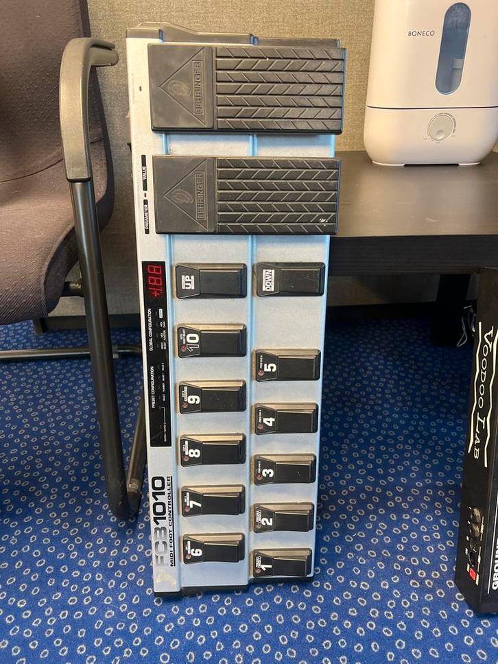 Behringer FCB1010 MIDI Voetcontroller, Muziek en Instrumenten, Effecten, Gebruikt, Multi-effect, Ophalen of Verzenden