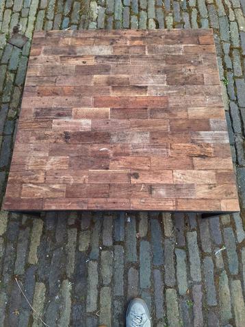 Salontafel teak beschikbaar voor biedingen