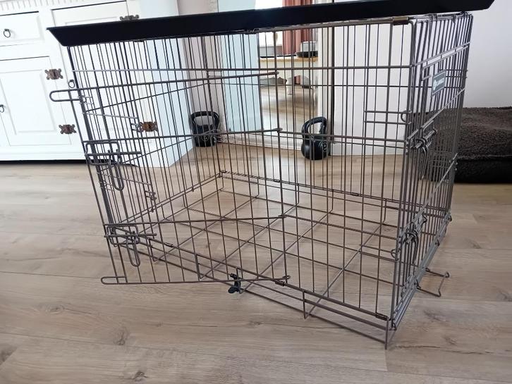 Honden benche, Dieren en Toebehoren, Hondenbenches, Zo goed als nieuw, Ophalen