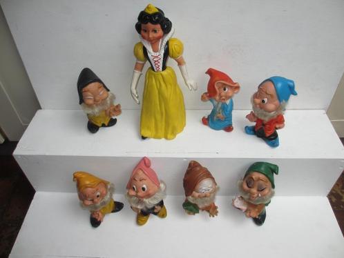 Walt Disney Grote Sneeuwwitje 39cm en 7 dwergen Famosa, Verzamelen, Disney, Gebruikt, Beeldje of Figuurtje, Sneeuwwitje of Doornroosje