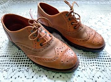 Mooie leren veterschoenen -DR ADAMS - Maat 42 beschikbaar voor biedingen