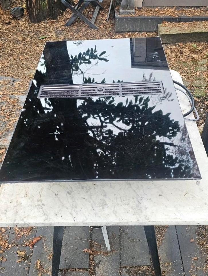 Kupperbusch inductiekookplaat met geïntegreerde afzuiging, Huis en Inrichting, Keuken | Keukenelementen, Zo goed als nieuw, Minder dan 100 cm