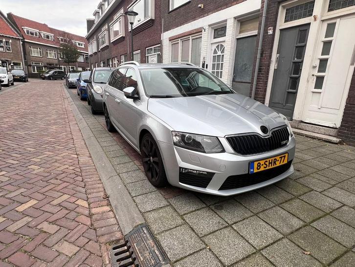 Skoda Octavia 1.6 TDI 77KW Combi Dsg-7 2013 Grijs, Auto's, Skoda, Particulier, Octavia, Diesel, A, Hatchback, Automaat, Origineel Nederlands