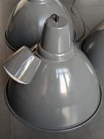3 stuks industriële hanglamp, hele nette staat E27 fitting, Huis en Inrichting, Lampen | Lampenkappen, Ophalen, Rond, Zo goed als nieuw