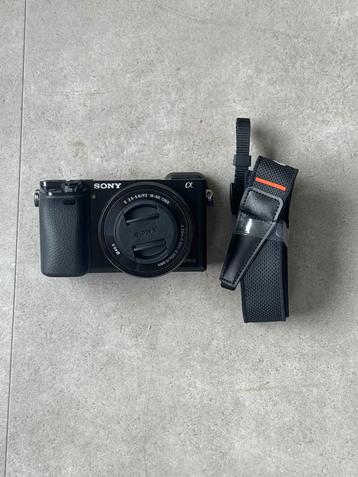 Sony A6000 Camera met 2 lenzen.- Topstaat! 142 clicks beschikbaar voor biedingen