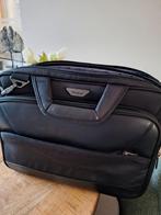 Targus laptoptas. Zgan, Computers en Software, Laptoptassen, Ophalen of Verzenden, 17 inch of meer, Zo goed als nieuw