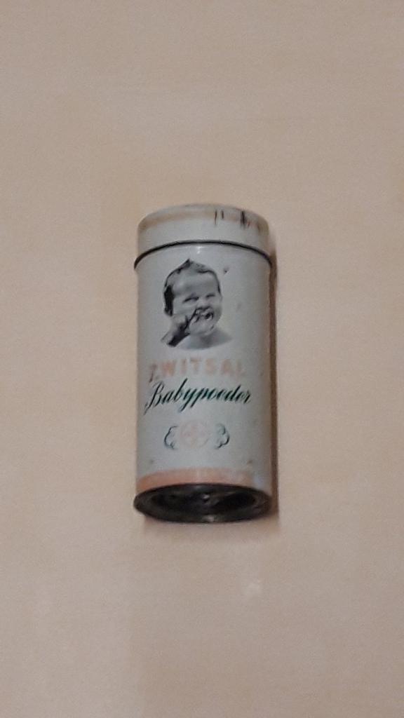 Poederbus ZWITSAL uit 1954  BIEDEN, Verzamelen, Retro, Huis en Inrichting, Ophalen of Verzenden