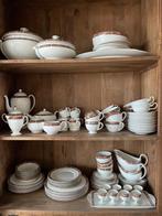 Wedgwood servies Chippendale zeer uitgebreid, Ophalen, Zo goed als nieuw, Wedgwood, Porselein