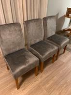3 nette grijze velours stoelen - Goed bod!, Huis en Inrichting, Stoelen, Drie, Ophalen of Verzenden, Zo goed als nieuw, Stof