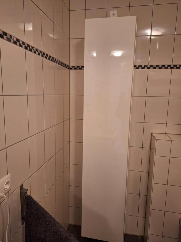 Hoge badkamerkast - Wit - 192 hoog, 30 diep, 40,5 breed, Huis en Inrichting, Badkamer | Badkamermeubels, Zo goed als nieuw, (Half)hoge kast