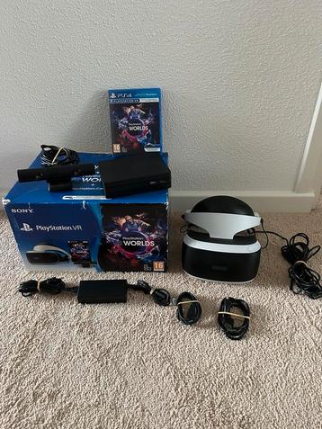 Playstation VR met camera en VR Worlds spel beschikbaar voor biedingen
