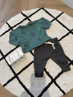Heel goed grijs groen jogger broek trui sweater Hema baby 62, Jongetje of Meisje, Ophalen of Verzenden, Zo goed als nieuw, Setje