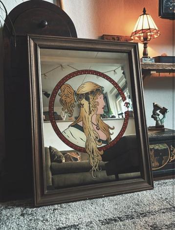 Vintage Mucha spiegel beschikbaar voor biedingen