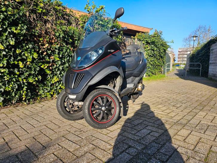 Piaggio MP3 250 LT 2009 - Opknapper!, Motoren, Motoren | Piaggio, Particulier, Overig, 12 t/m 35 kW, 1 cilinder, Minimaal motorrijbewijs A2