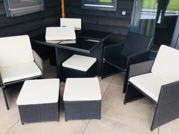 Leuke, compacte en complete tuinset, 8 zitplaatsen, ZGAN beschikbaar voor biedingen