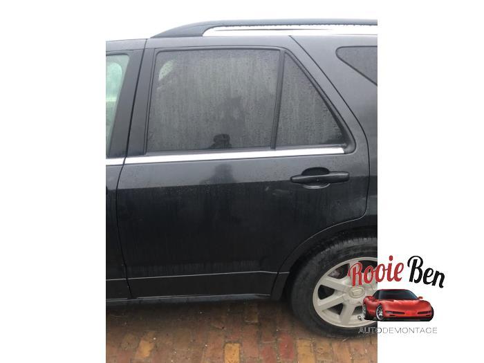 Portier 4Deurs links-achter van een Cadillac SRX (41U), Cadillac, Gebruikt, -, Deur