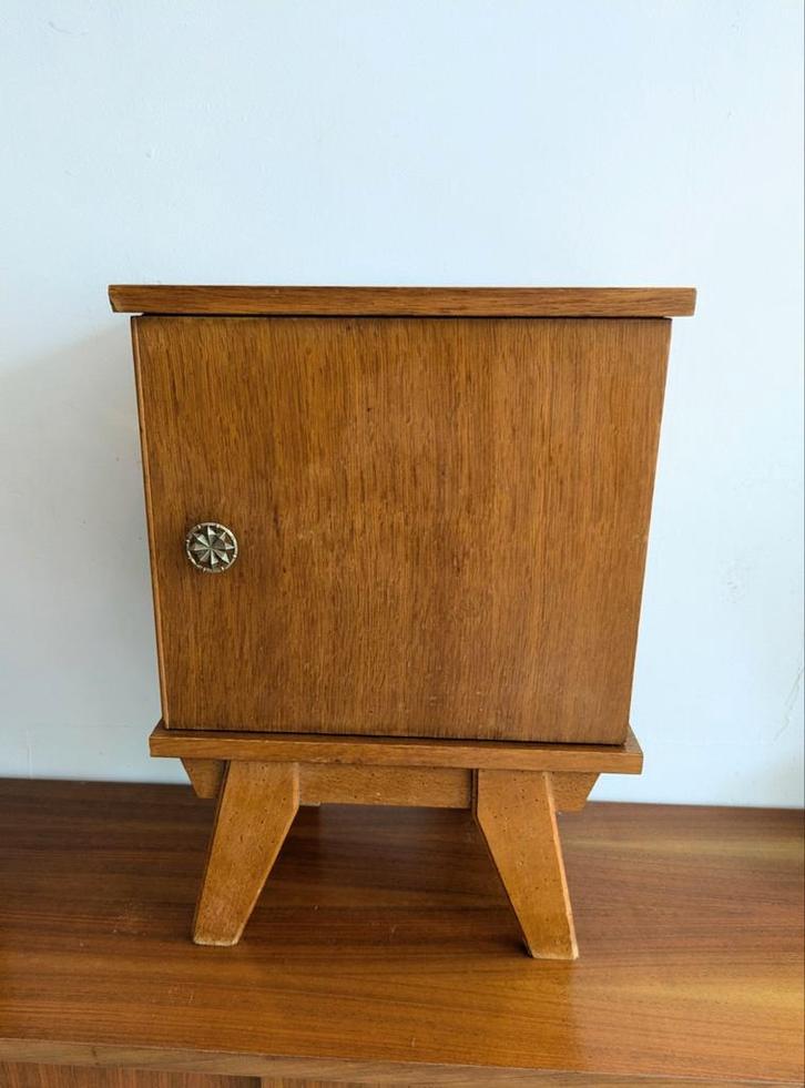 Vintage nachtkastje, Huis en Inrichting, Kasten | Overige, Zo goed als nieuw, Ophalen of Verzenden