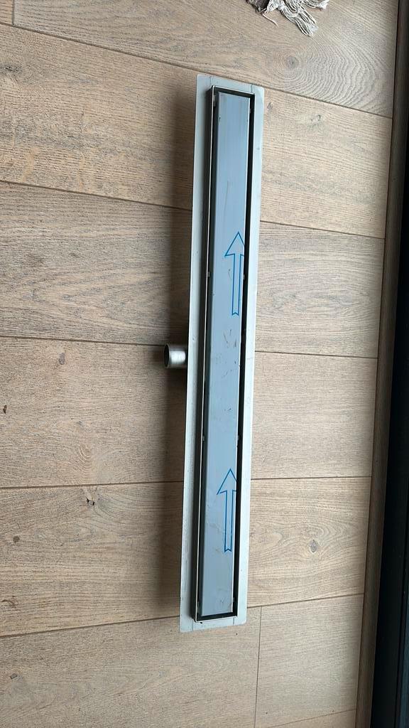 Wiesbaden douchedrain 80cm, Doe-het-zelf en Verbouw, Sanitair, Zo goed als nieuw, Douche, Ophalen of Verzenden