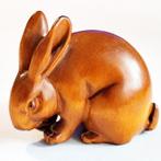 Hardhouten Netsuke van een haas, Antiek en Kunst, Ophalen of Verzenden