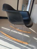 Schommelstoel met plastic kuip, Huis en Inrichting, Stoelen, Ophalen, Gebruikt, Wit, Eén