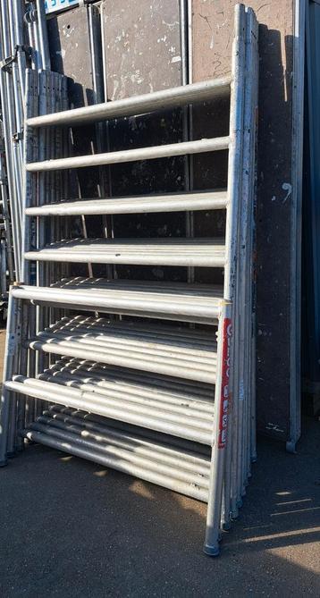 Te koop aluminium rolsteiger Werkhoogte 10.20 meters  beschikbaar voor biedingen