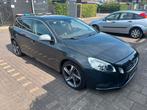 Volvo V60 R-design T3 150pk Powershift 2013, Auto's, Volvo, 1596 cc, 4 cilinders, 1451 kg, Particulier