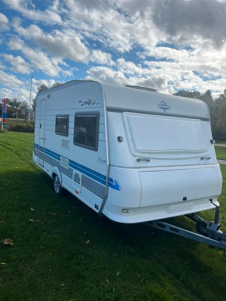 Hobby 10 1998, Caravans en Kamperen, Caravans, Bedrijf, tot en met 4, 750 - 1000 kg, Overige, Hobby, Vast bed, 5 tot 6 meter, Disselslot