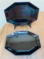 2 vintage Arcoroc Octime grote serveerschalen zwart glas, Huis en Inrichting, Keuken | Servies, Ophalen of Verzenden, Effen, Glas