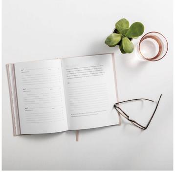 Essentialiving focus book NIEUW beschikbaar voor biedingen