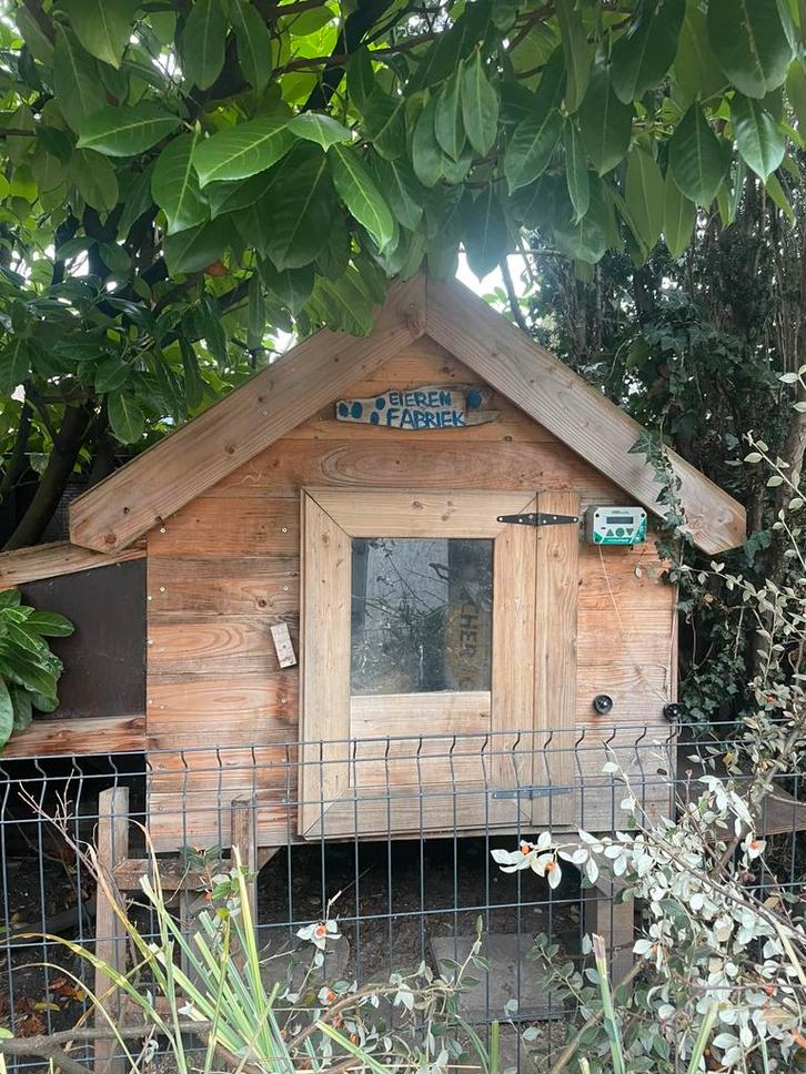 Mooi houten kippenhok: stevig, ruim, Dieren en Toebehoren, Knaagdieren en Konijnen | Hokken en Kooien, Hok, 90 cm of meer, 110 cm of meer
