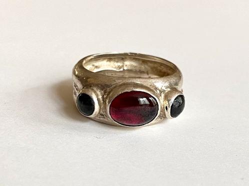 Vintage ring zilver robijn stersaffier, Sieraden, Tassen en Uiterlijk, Kettingen, Verzenden