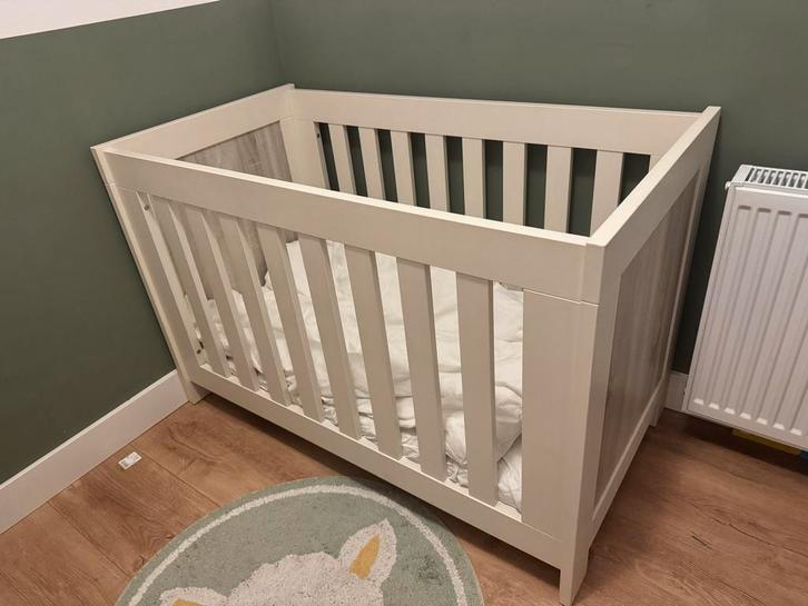 Ledikant en Commode - Complete Babykamer Set, Kinderen en Baby's, Kinderkamer | Complete kinderkamers, Gebruikt, Jongetje of Meisje