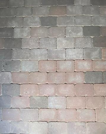 Gratis af te halen: Rode Betonklinkers 30x20cm beschikbaar voor biedingen