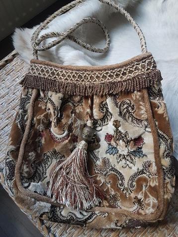 Mooie boho brokaat schoudertas POUPA LITZA
 beschikbaar voor biedingen