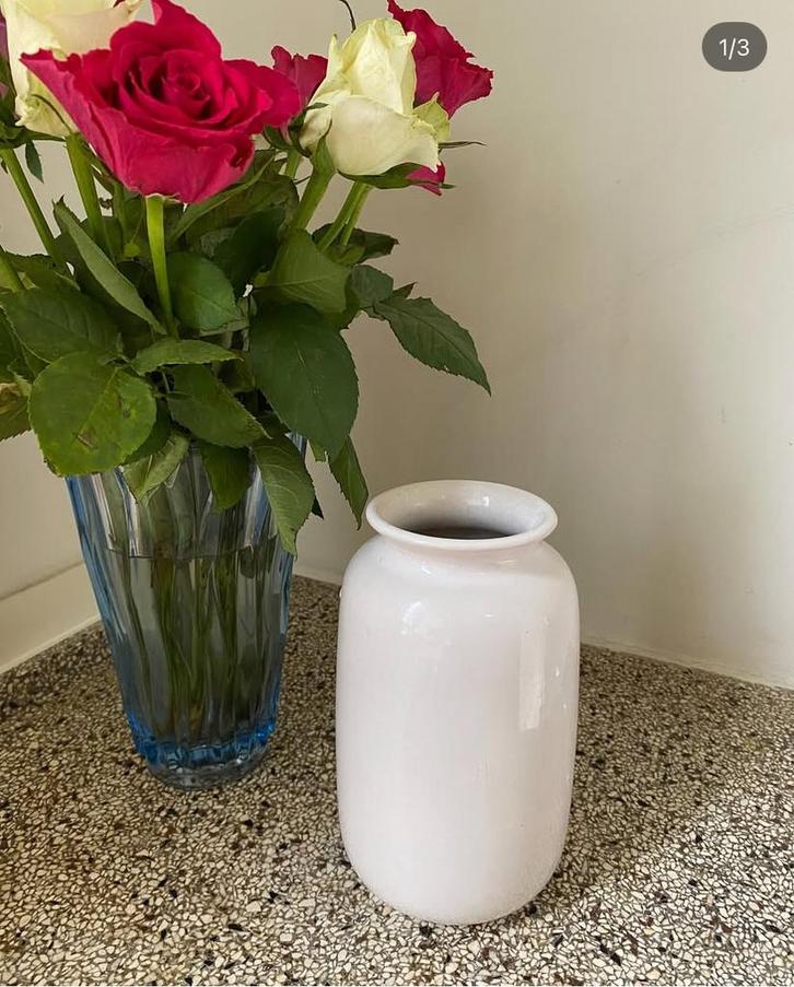 Vintage West Germany Vaas - 18cm, Huis en Inrichting, Woonaccessoires | Vazen, Gebruikt, Wit, Minder dan 50 cm, Aardewerk of Porselein