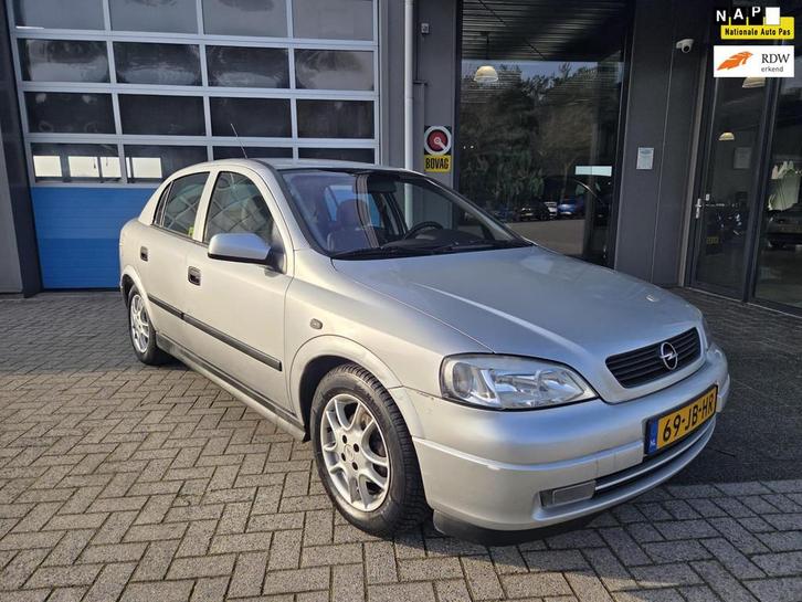 Opel Astra 1.6-16V Edition AUTOMAAT !, Auto's, Opel, Bedrijf, Te koop, Astra, Airbags, Airconditioning, Boordcomputer, Centrale vergrendeling