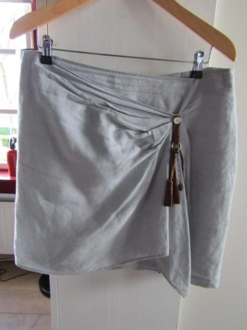 D1972 AMAGANSETT mt L (42) rok blauw grijs linnen riempje, Kleding | Dames, Rokken, Zo goed als nieuw, Maat 42/44 (L), Blauw, Knielengte