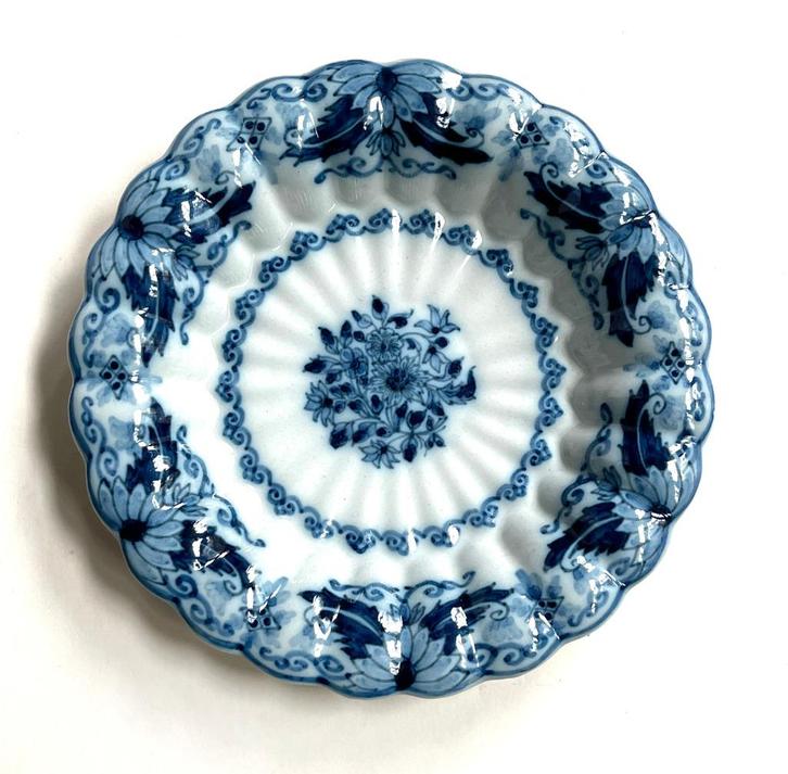 Plooischotel 949 20,3 cm Makkum Tichelaar Jaren 1920, Antiek en Kunst, Antiek | Wandborden en Tegels, Ophalen of Verzenden