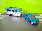 Johnny Lightning - Cadillac Escalade with RV Caravan 1/64, Ophalen of Verzenden, Gebruikt, Auto