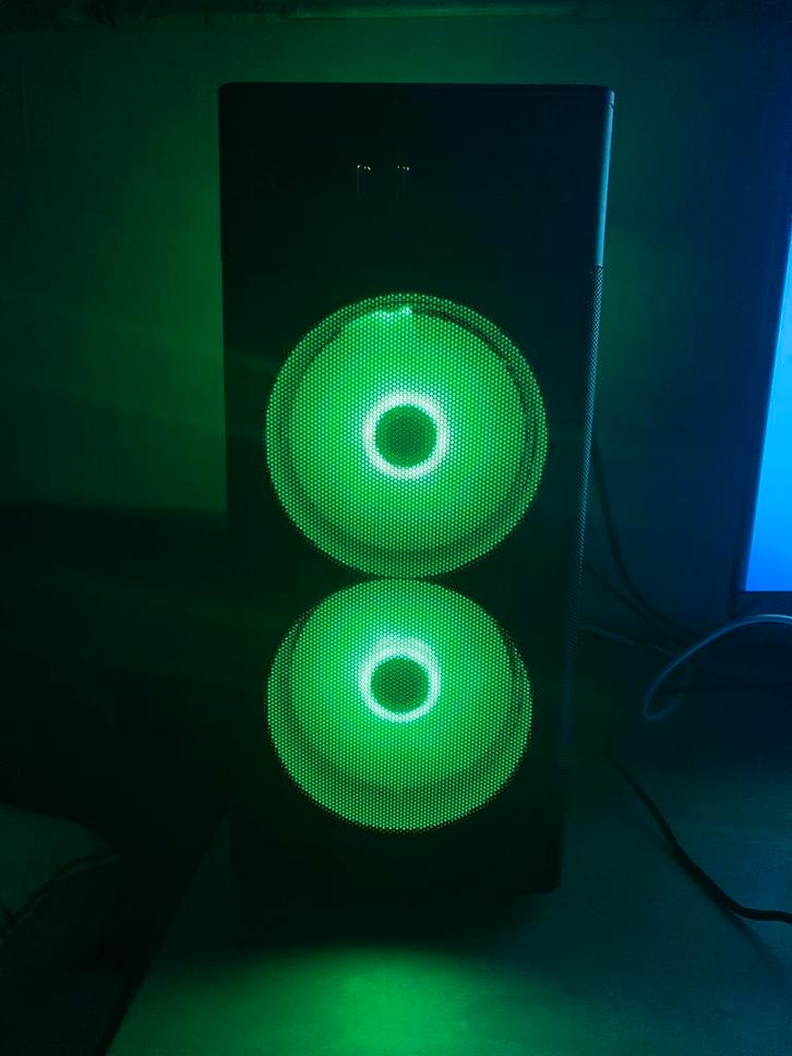 Gaming PC - Ryzen 5 5500, RTX 4060, 16GB RAM, 1TB NVMe, Spelcomputers en Games, Games | Pc, Zo goed als nieuw, Shooter, 1 speler