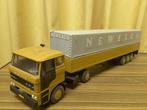 DAF 2800 met oplegger NEWEXCO, Hobby en Vrije tijd, Modelauto's | 1:50, Ophalen, Zo goed als nieuw, Bus of Vrachtwagen, Lion Toys