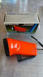 Dynalite Dynamo zaklamp, Ophalen of Verzenden, Zo goed als nieuw, Batterij