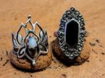 Twee sterling zilveren ringen met kleine mankementjes, Sieraden, Tassen en Uiterlijk, Ringen, 18 tot 19, Ophalen of Verzenden