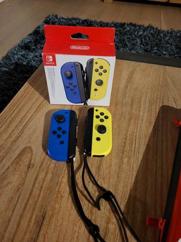 Nintendo Switch Joy-Cons - Blauw/Geel beschikbaar voor biedingen