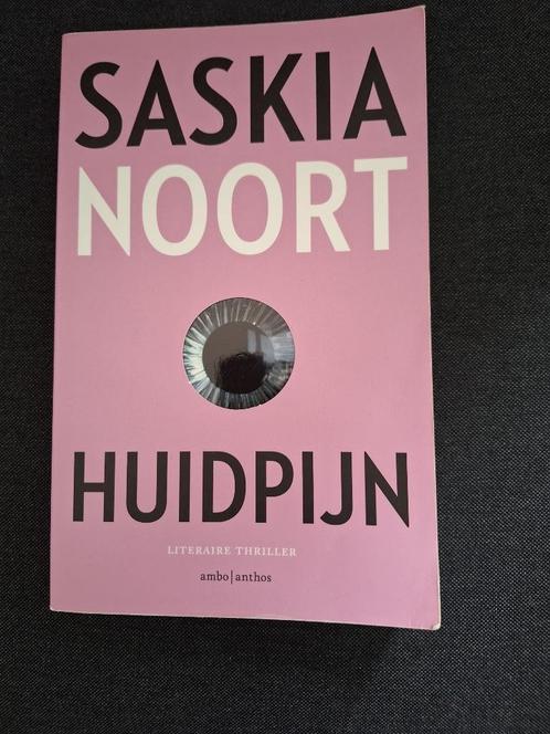 Saskia Noort Huidpijn, Boeken, Thrillers, Gelezen, Ophalen of Verzenden