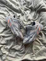 Yeezy 700v1 Inertia (44), Kleding | Heren, Schoenen, Gedragen, Ophalen of Verzenden, Yeezy, Sneakers of Gympen