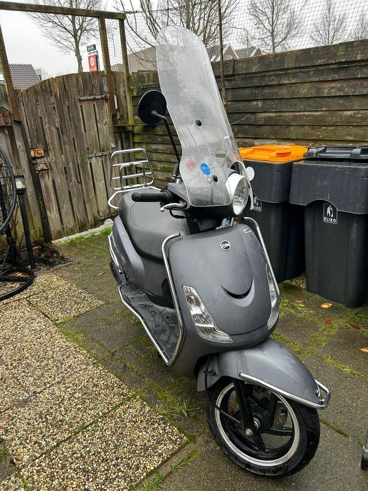 Grijze Sym Fiddle 2 - Goede staat, Fietsen en Brommers, Scooters | Yamaha, Gebruikt, Overige modellen, Maximaal 25 km/u, Benzine