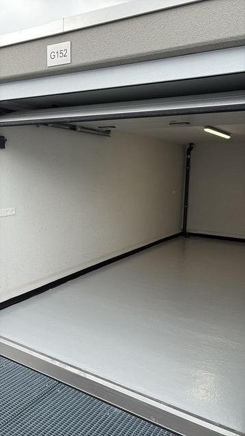 Garagebox/ werkplaats 18m2 EUR 135/PM NIJMEGEN NIEUW beschikbaar voor biedingen